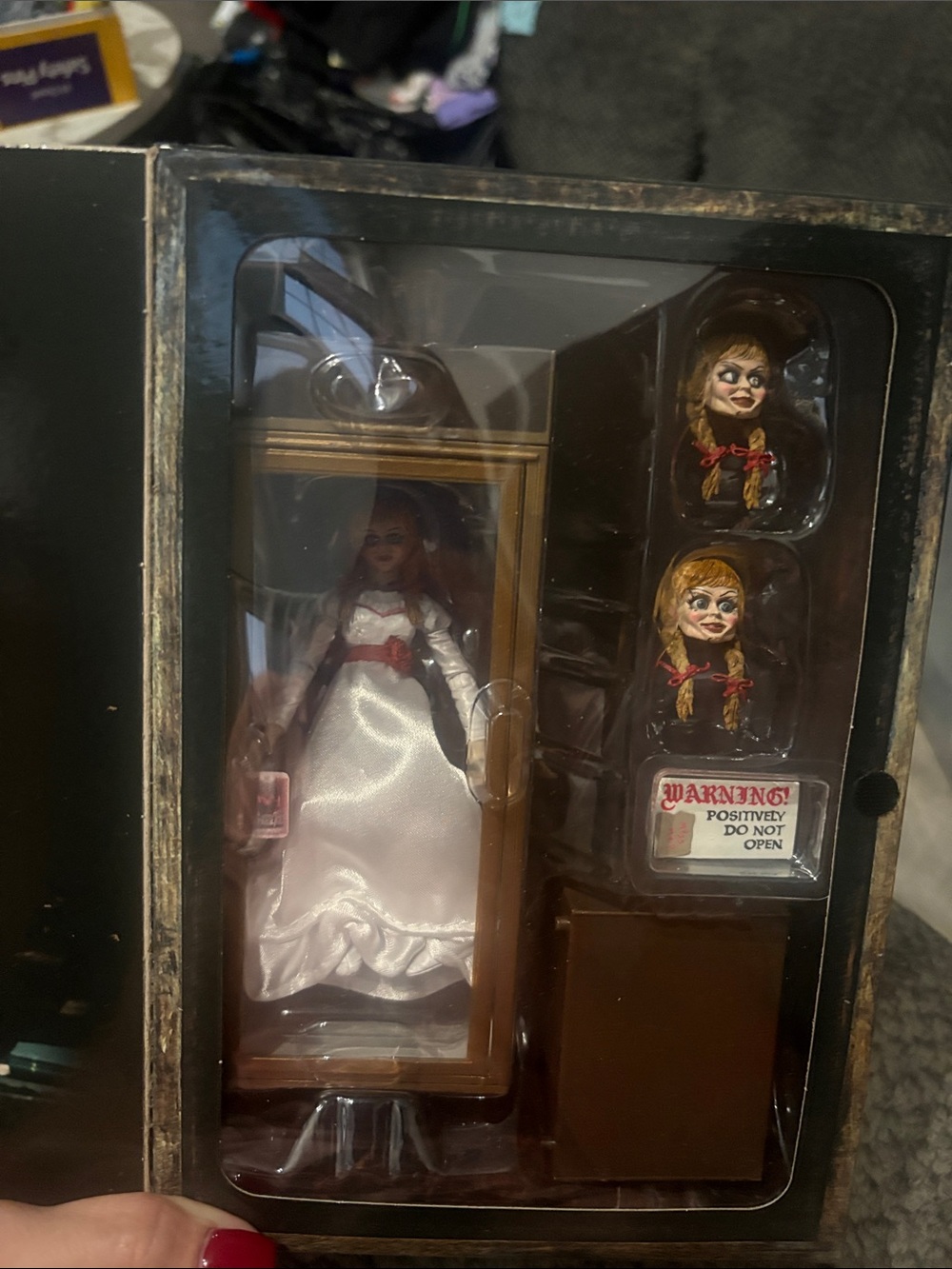 NECA Annabelle comes home doll set